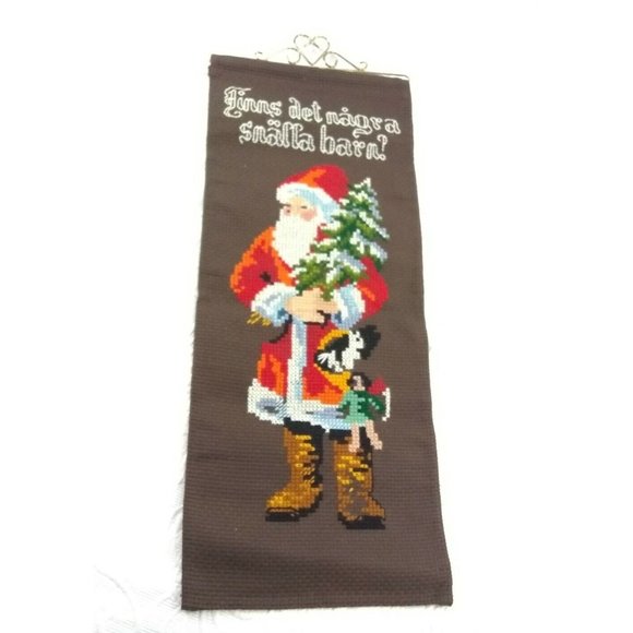 Vtg Swedish Handmade Xmas Santa Tapestry  ' Are There Any Children Please' Decor - Picture 1 of 8